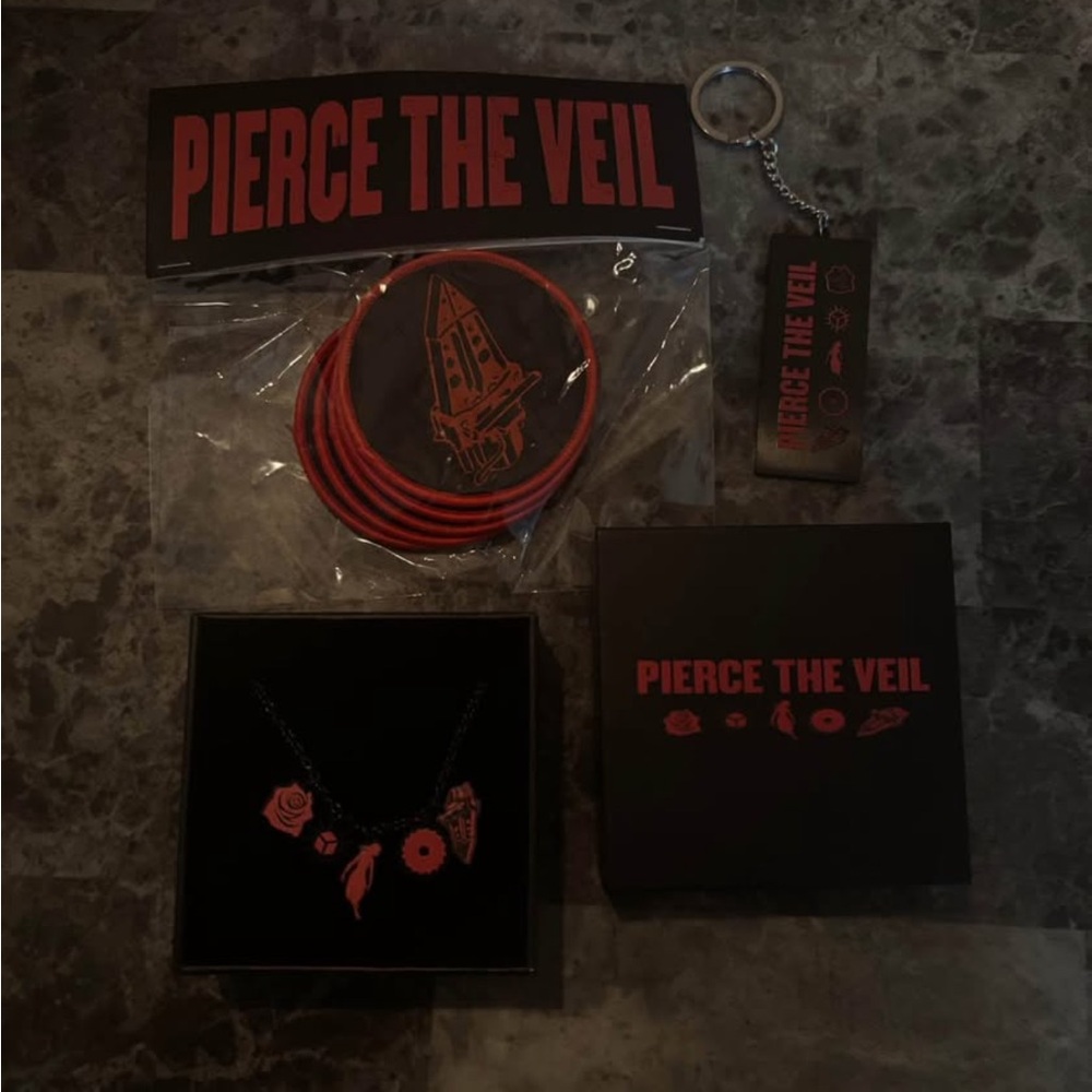 Pierce the veil exclusive Accessory Set
